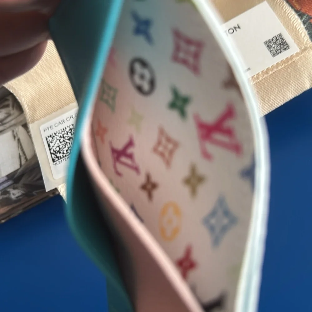 ✨SOLD✨Louis Vuitton x Takashi Murakami Card Holder - Picture 5 of 15